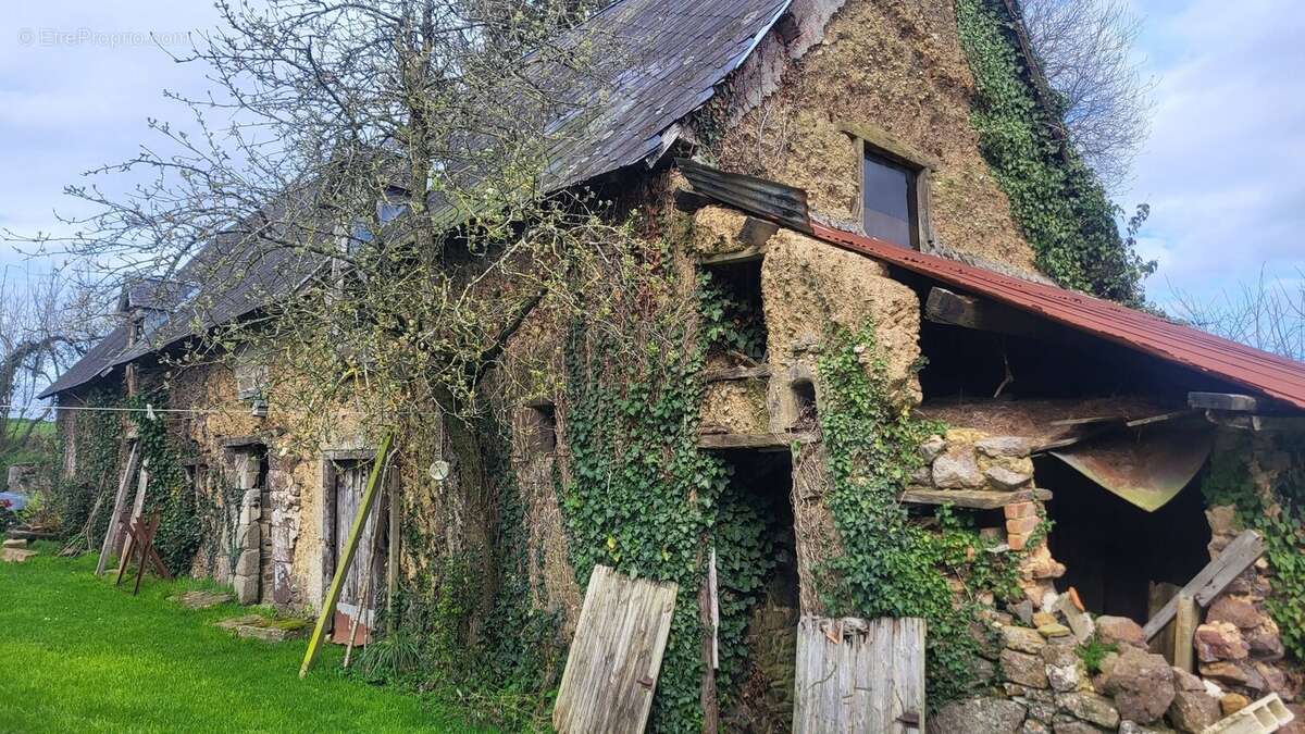 Maison à SAINT-DENIS-LE-GAST
