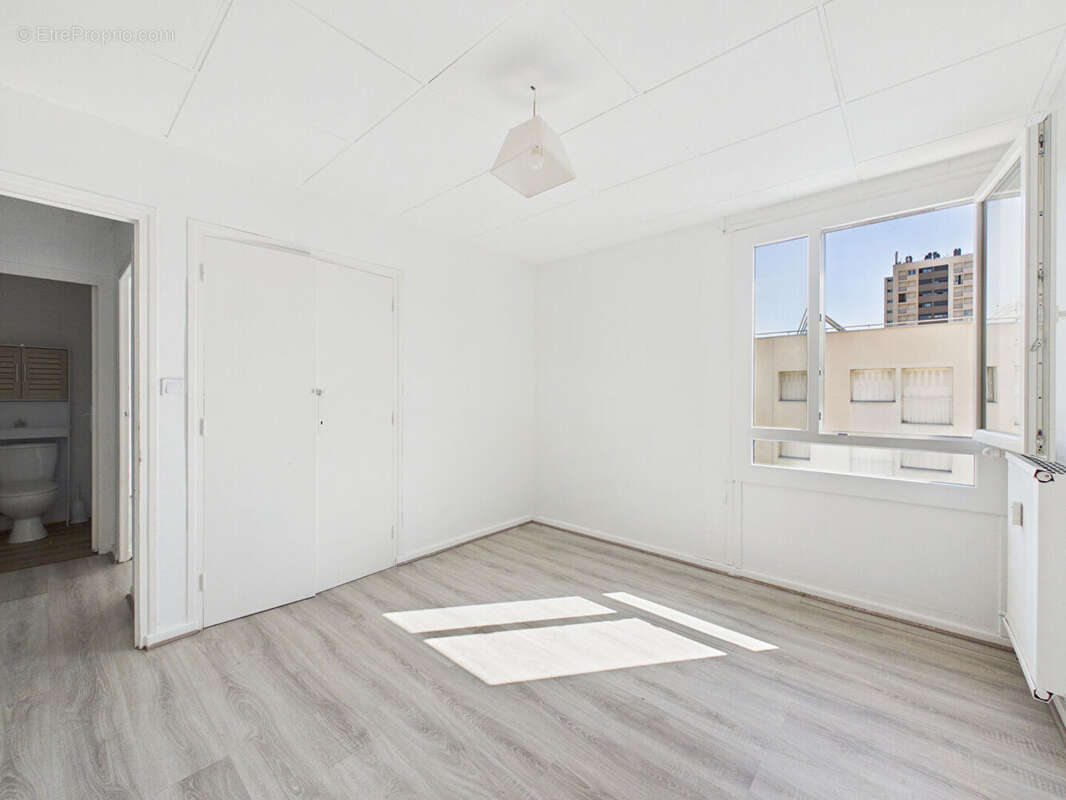 Appartement rénové Valence T3 de 57 m2 avec balcon et cave - photo 7