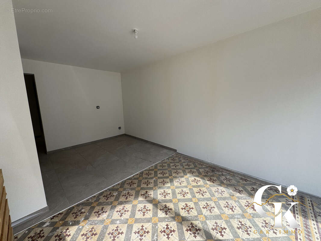 Commerce à GRENOBLE