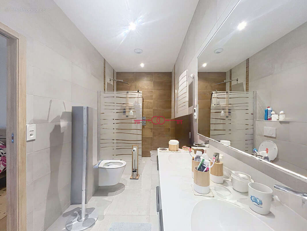 Maison à CAUROY-LES-HERMONVILLE