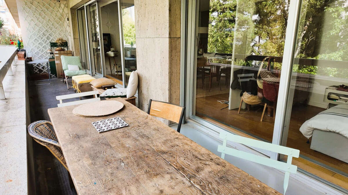 Appartement à PARIS-15E