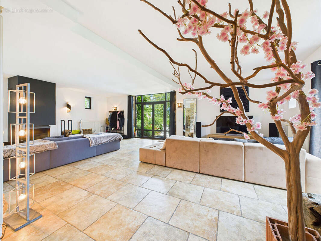 Maison à TOURNON-SUR-RHONE