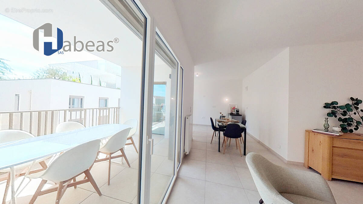 Appartement à RILLIEUX-LA-PAPE