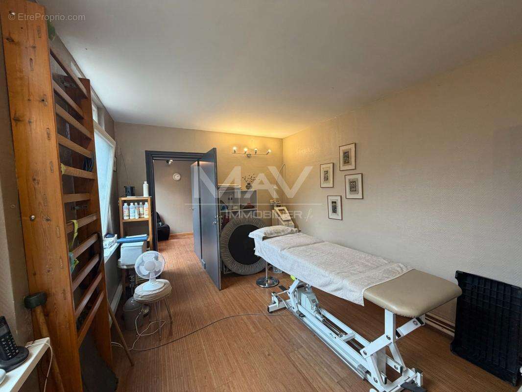 Appartement 230 m² à Tourcoing  - photo 4