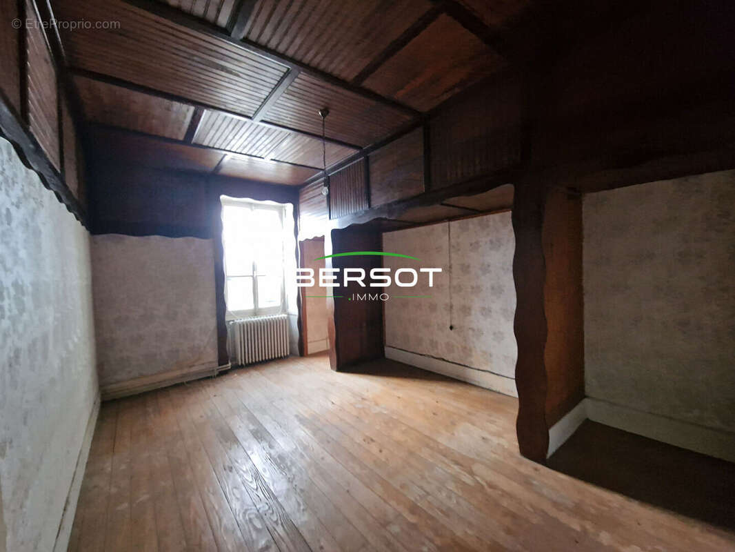 Appartement à BAUME-LES-DAMES