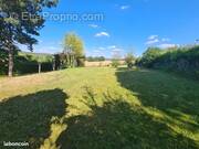 Terrain à SAINT-GERMAIN-LES-ARPAJON