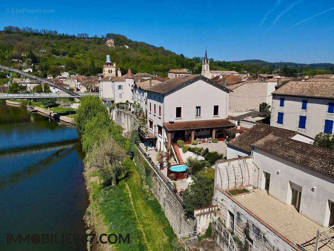 Maison à CASTELMORON-SUR-LOT