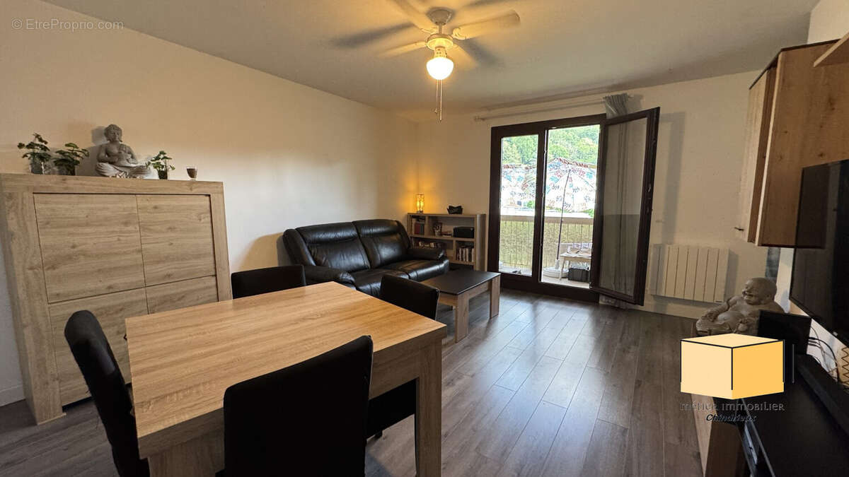 Appartement à SERRIERES-EN-CHAUTAGNE