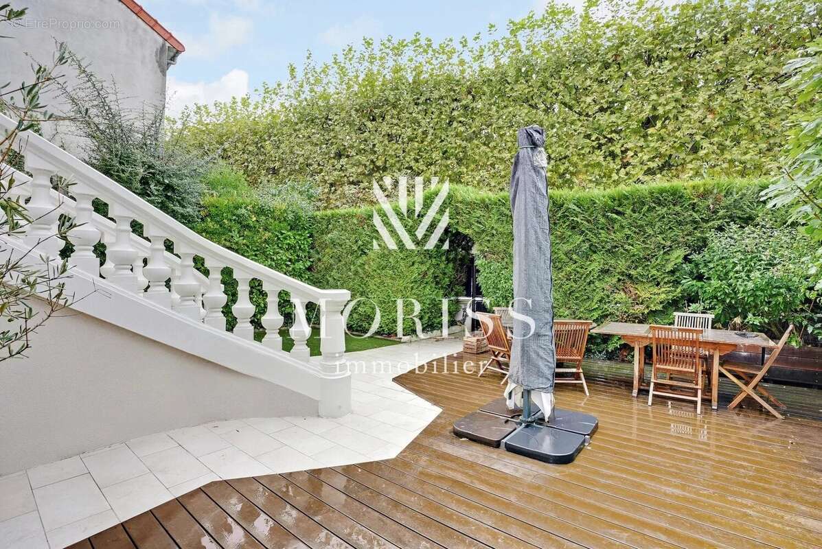 Maison à LE PERREUX-SUR-MARNE