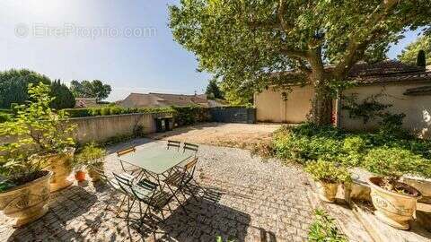 Maison 148 m² à Maussane-Les-Alpilles  - photo 3