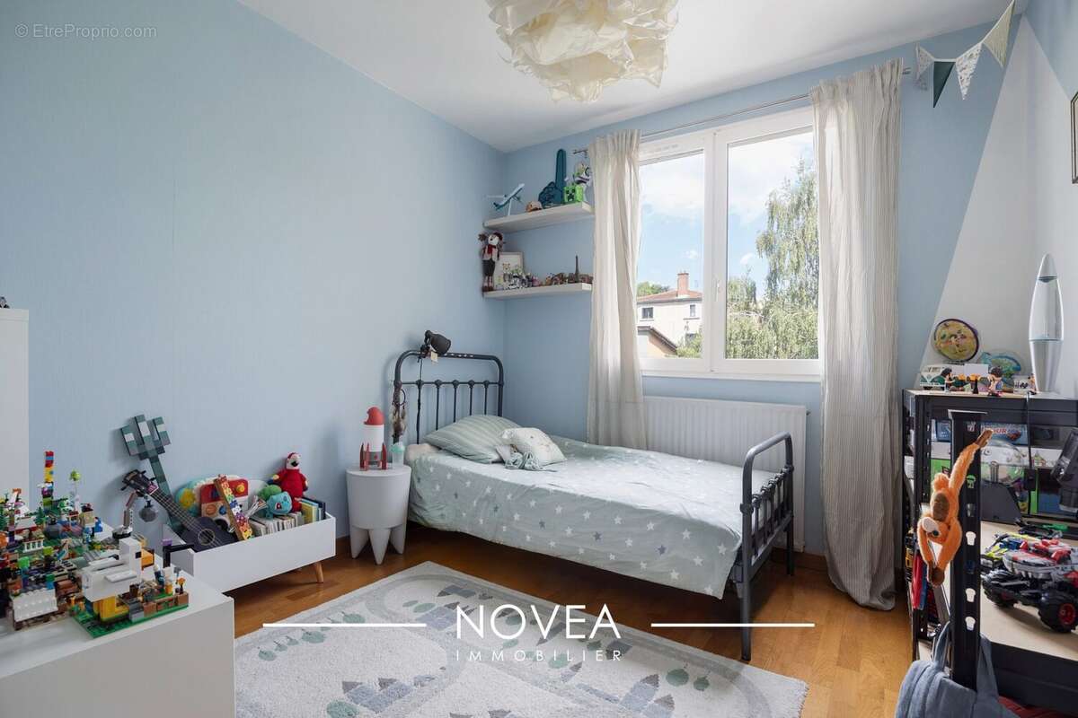 Appartement à FONTAINES-SUR-SAONE
