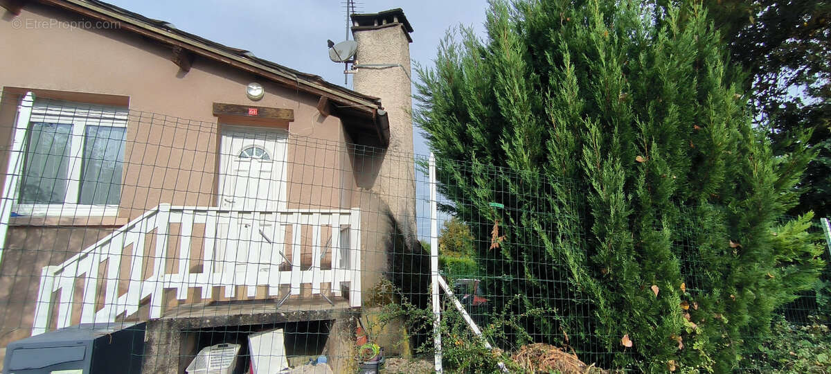 Appartement à AUZITS