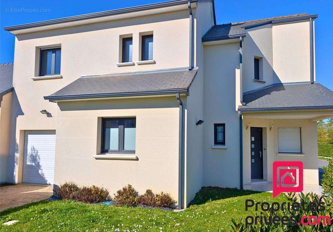 Maison à SAINTE-LUCE-SUR-LOIRE