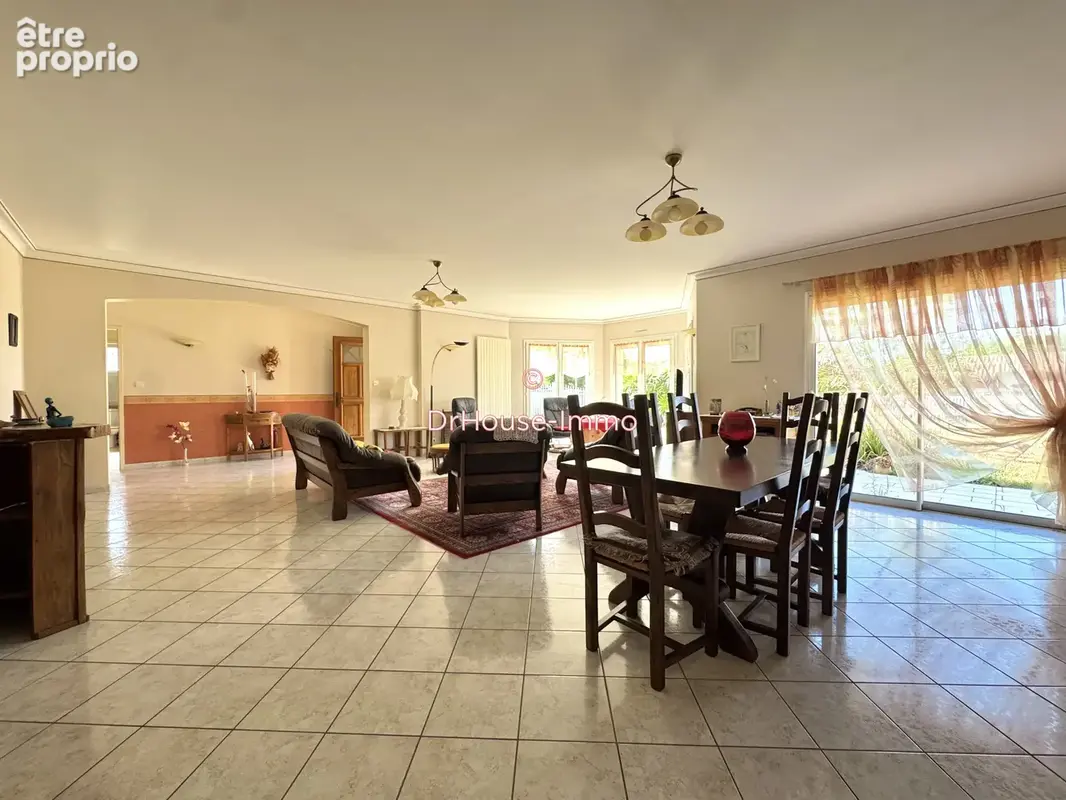 Maison 5 pièces 186 m² à vendre à Neuville-De-Poitou (86170) - photo 23
