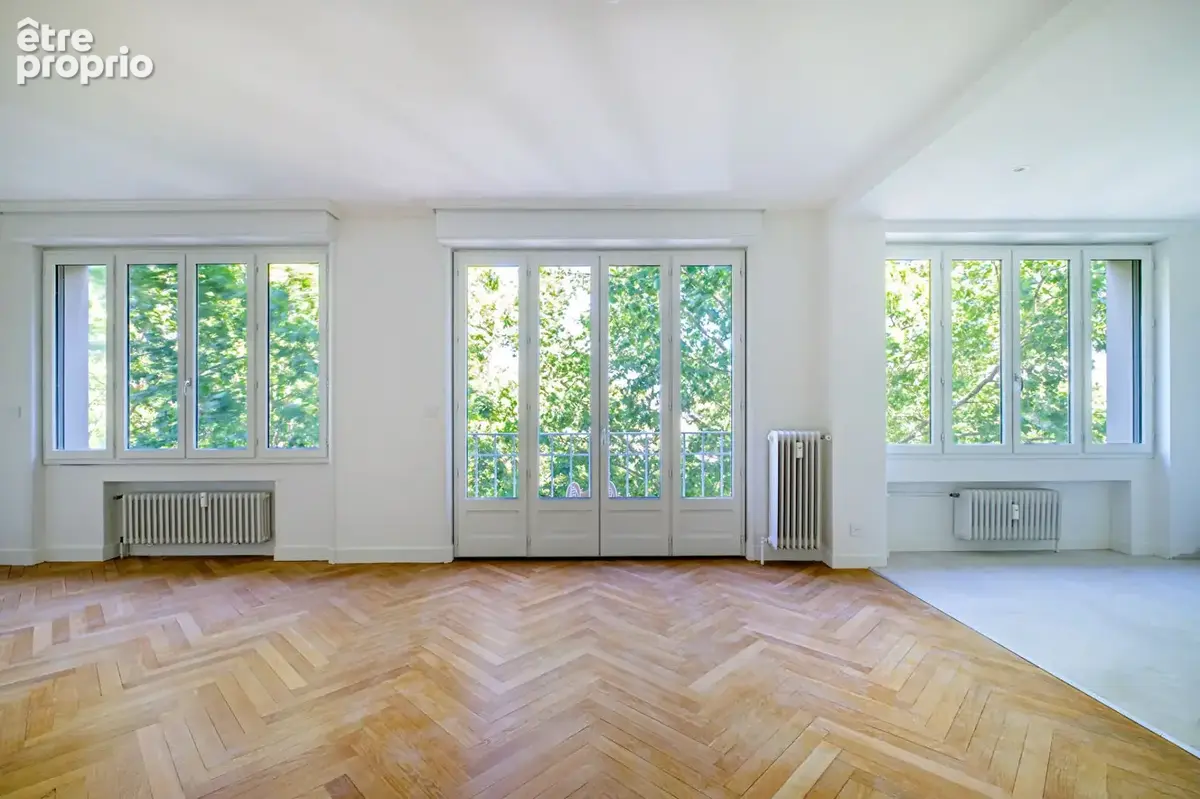 Vente appartement T5, fraichement rénové, balcon, sans vis à vis - quartier Saxe - photo 2