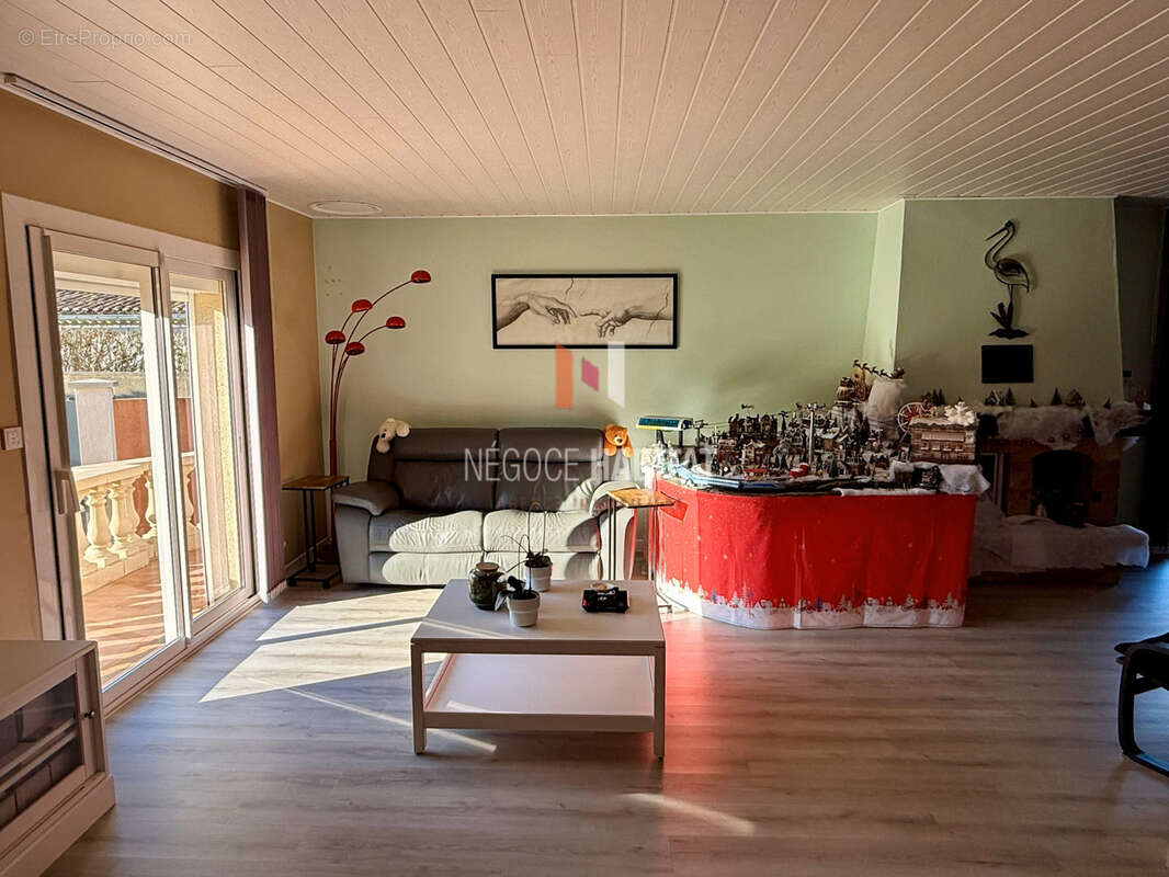 Maison à AIGUES-VIVES