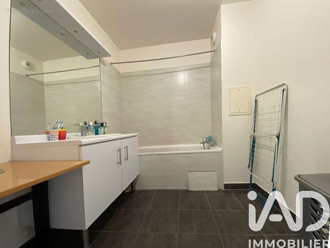 Photo 5 - Appartement à AUBERVILLIERS