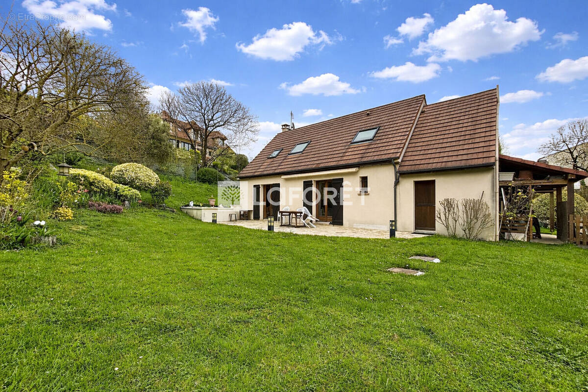 Maison à ORMESSON-SUR-MARNE