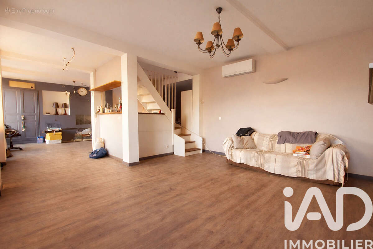 Maison 181 m² à Courgenay  - photo 7