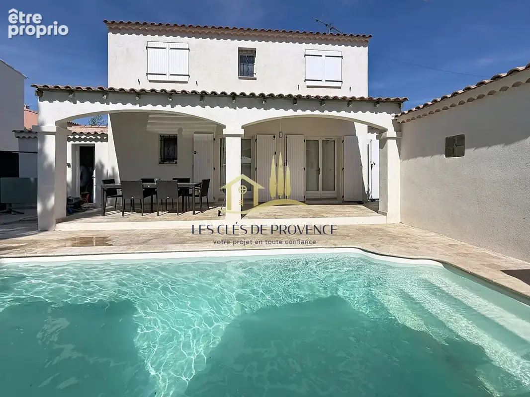 Maison de type 6 avec piscine et dependance - photo 13