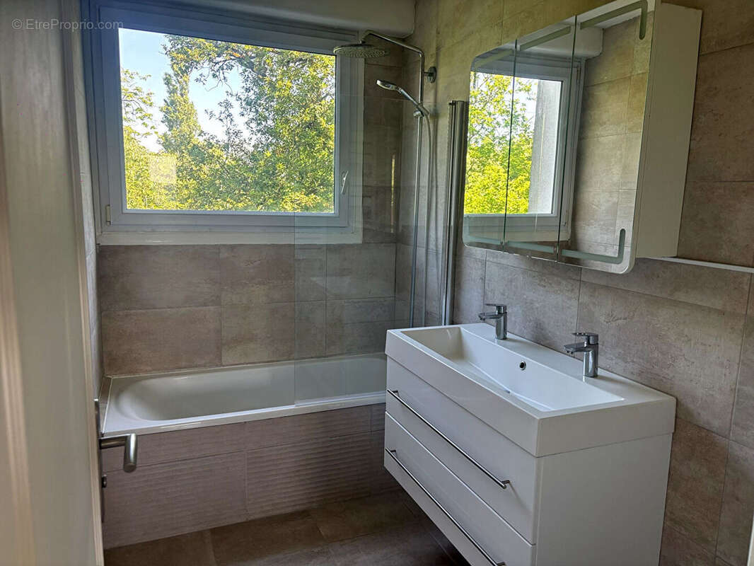 Appartement à VAUCRESSON