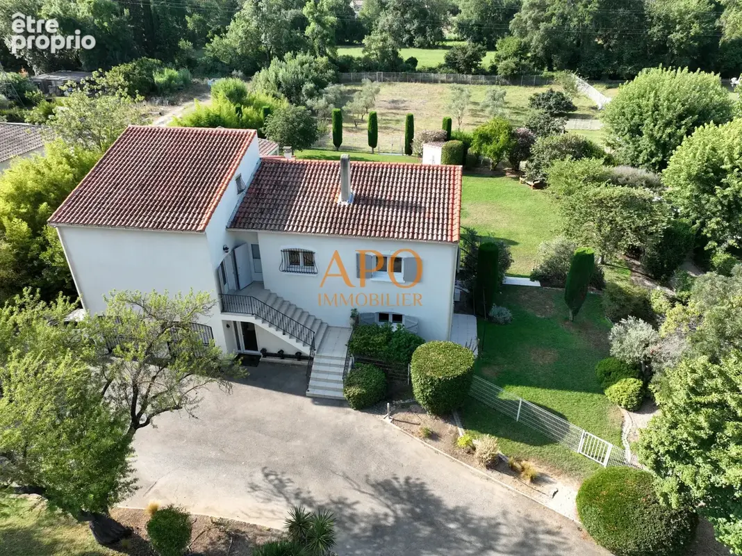 Bastide T9 + 2 villas T3 et T2 sur 6200 m2 de terrain - photo 26