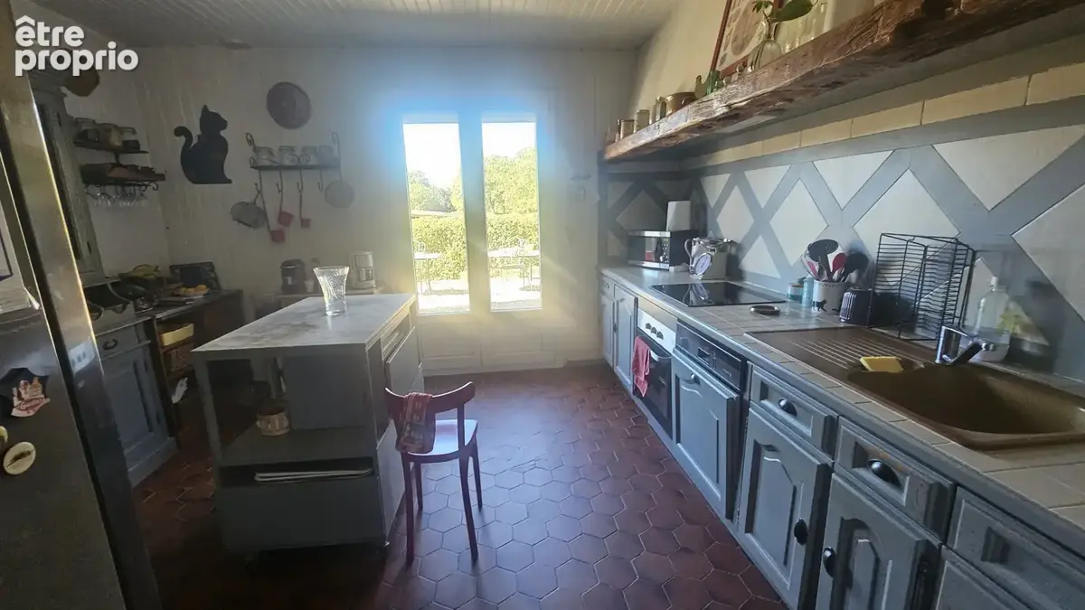 GRAND-CHÉZEAUX (87) — Belle maison en pierre rénovée, isolée sans vis-à-vis, terrain de plus de 4 000 m2 - photo 4