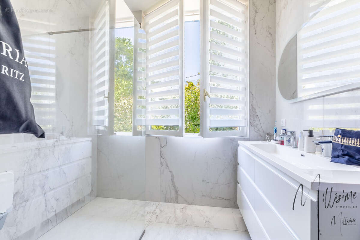 Maison 111 m² à Biarritz  - photo 7