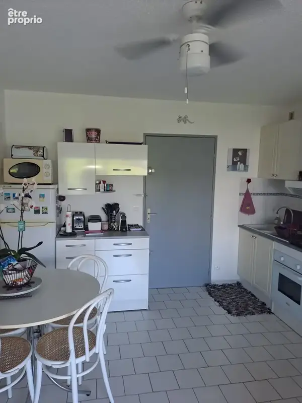 Appartement avec coin nuit residence avec piscine et parking - photo 12
