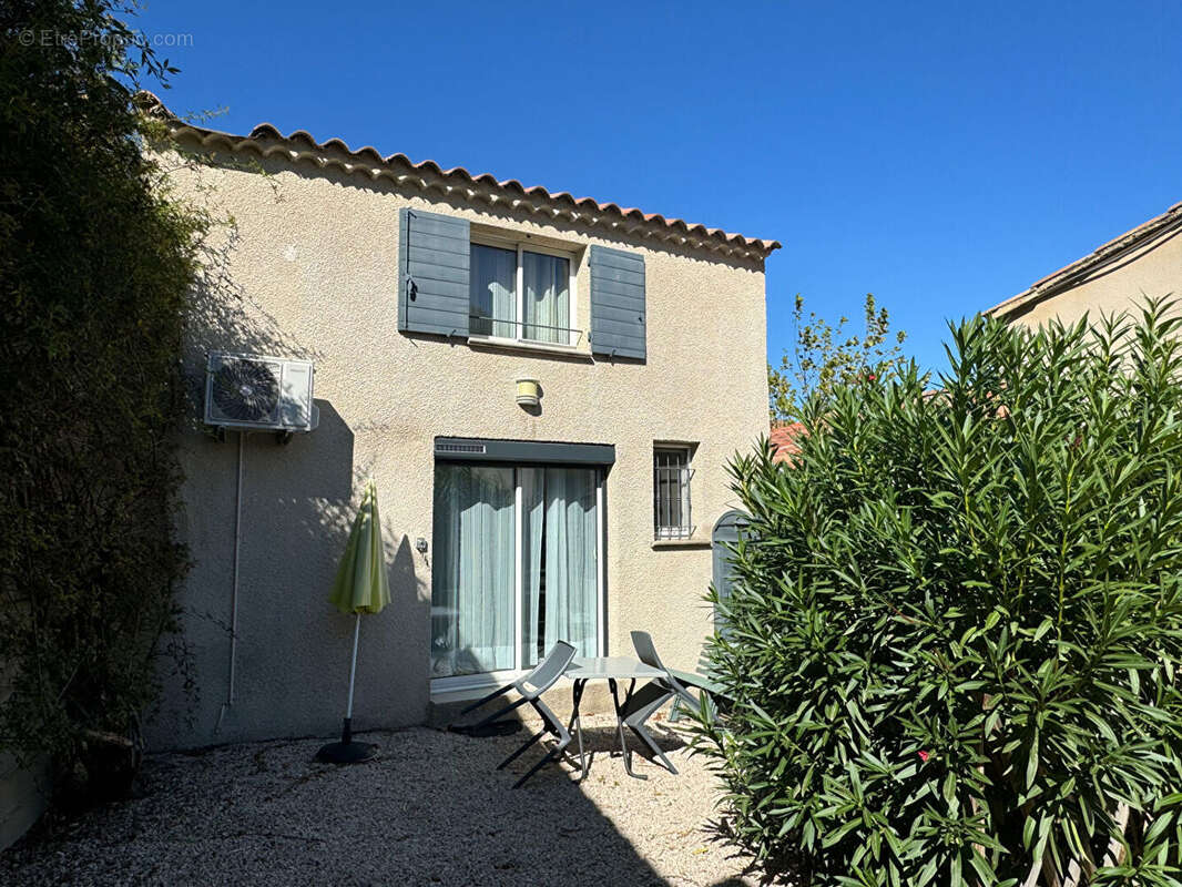 Maison à CHATEAUNEUF-DE-GADAGNE