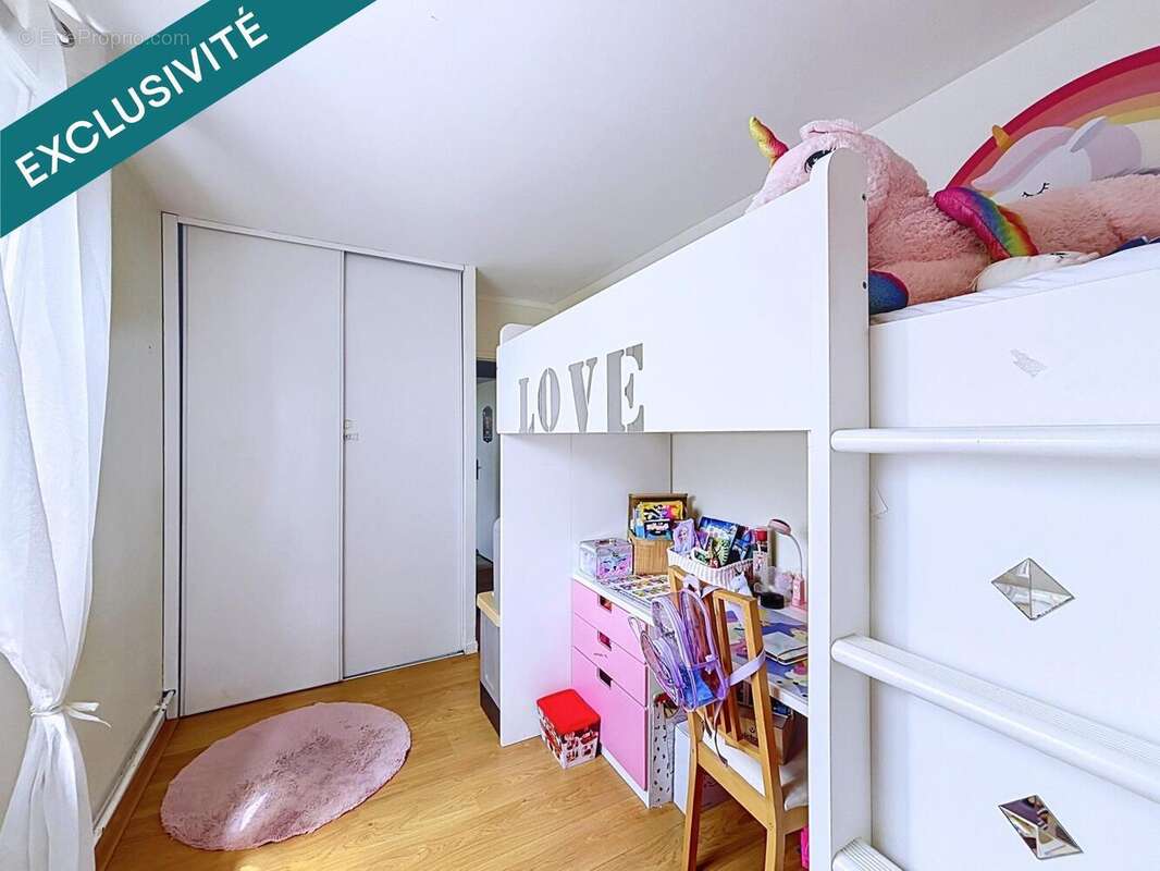 Photo 9 - Appartement à LE PLESSIS-TREVISE