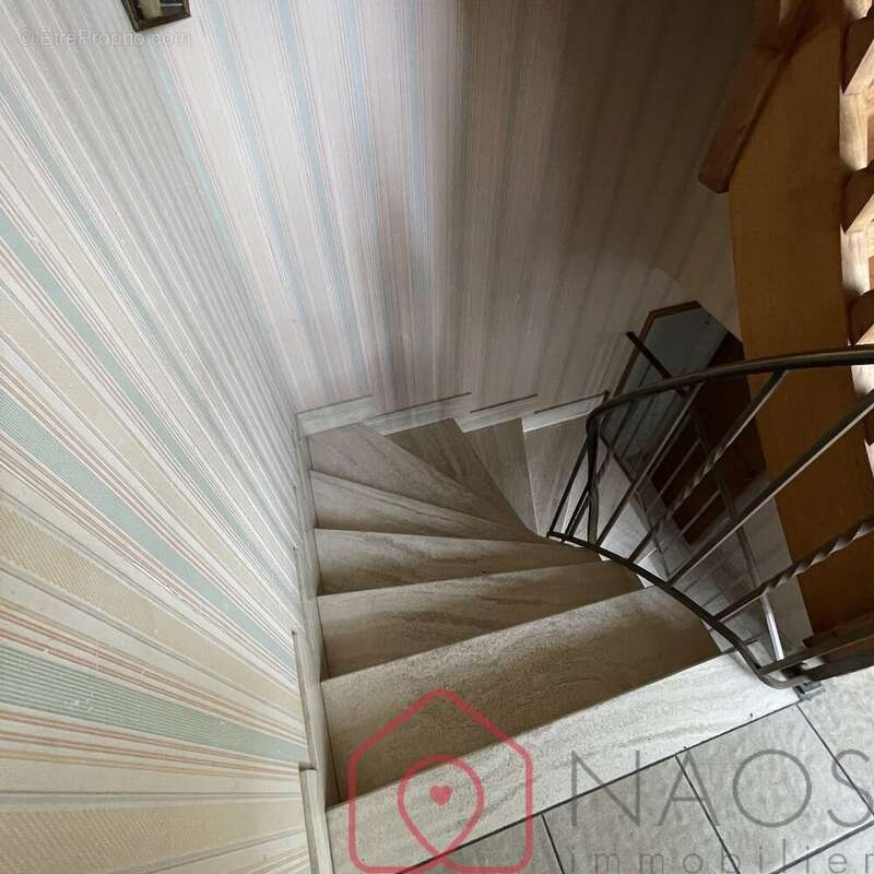 Maison à SAINT-HILAIRE-DU-HARCOUET