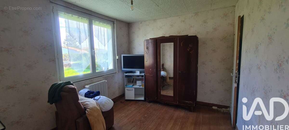 Photo 8 - Maison à CHANIERS