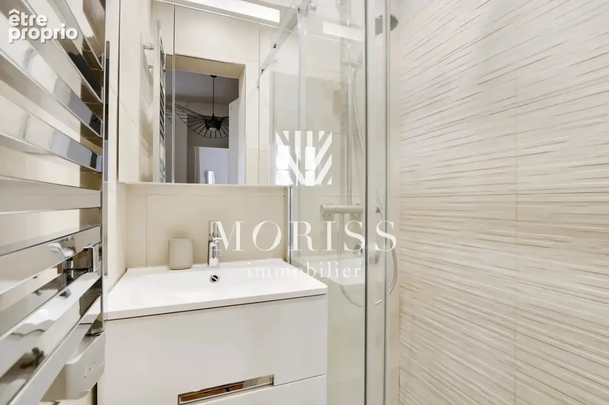 Paris 11ᵉ – boulevard voltaire  2 pièces – 27,70 m² – refait à neuf – au calme - photo 7