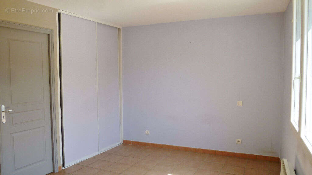 APP. T2 CALME LE LUC - 2 pièces - 38 m2 - photo 4
