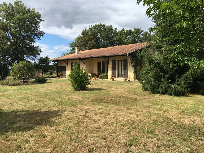 Maison à BEAUCHALOT