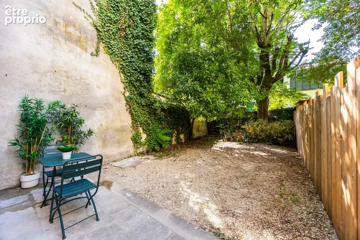 Bordeaux coeur de saint seurin - t2 avec jardin - photo 14