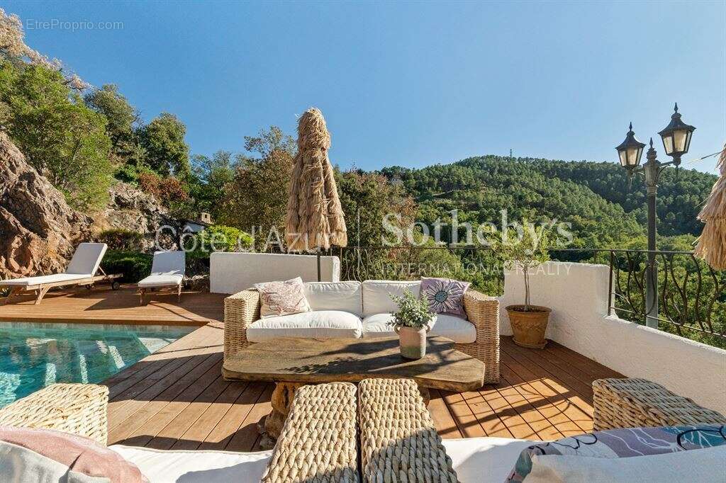 Maison à LES ADRETS-DE-L'ESTEREL