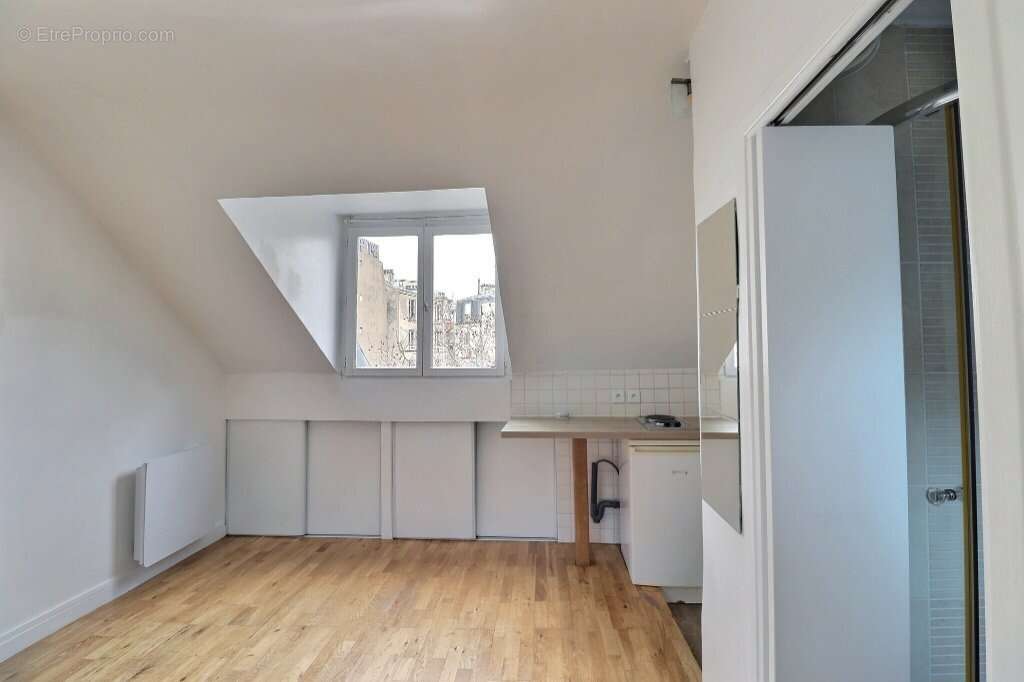 Appartement à PARIS-11E