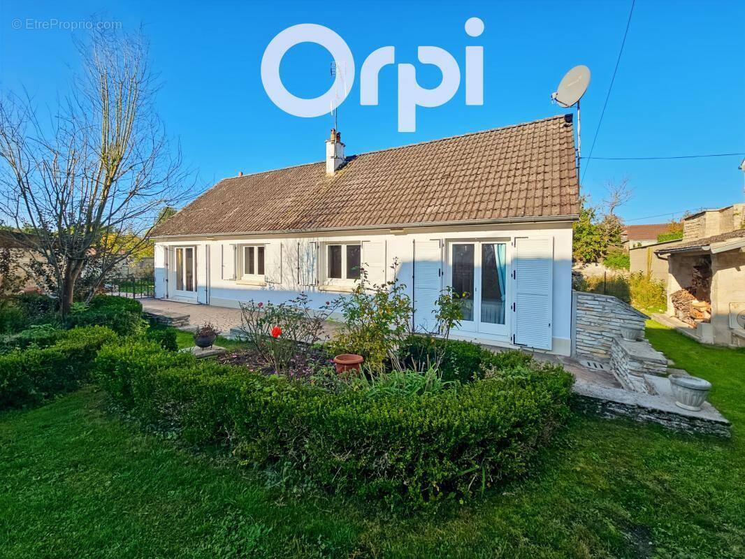 Maison à GOURNAY-SUR-ARONDE