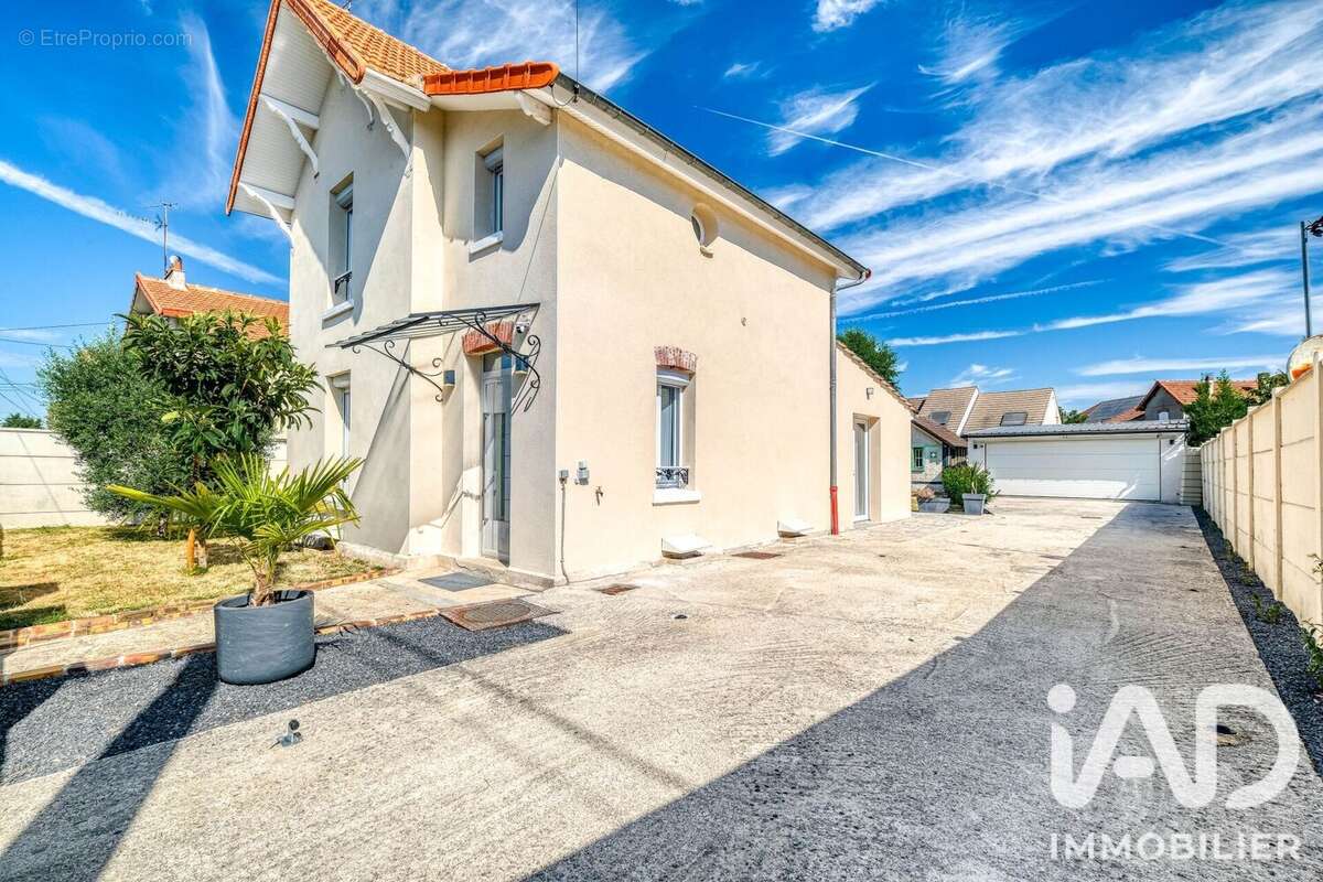 Photo 9 - Maison à NANTEUIL-LES-MEAUX