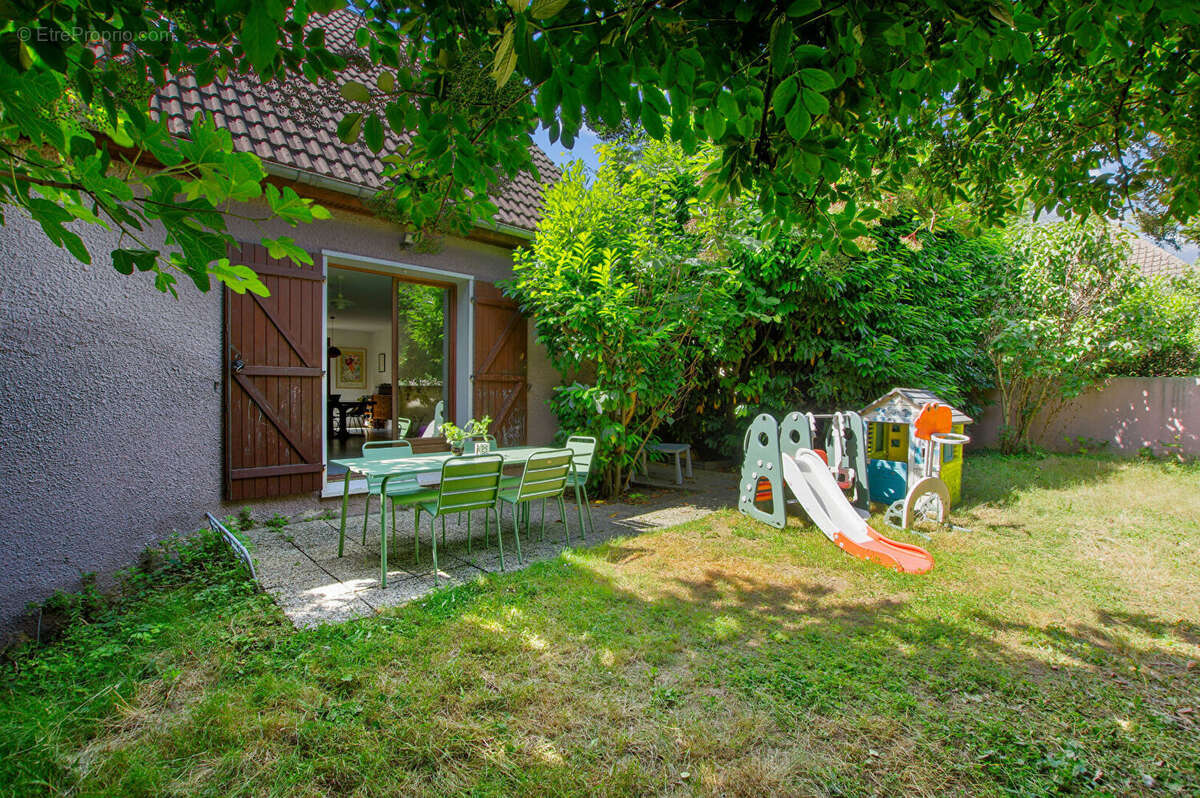 Maison à SAINT-DENIS