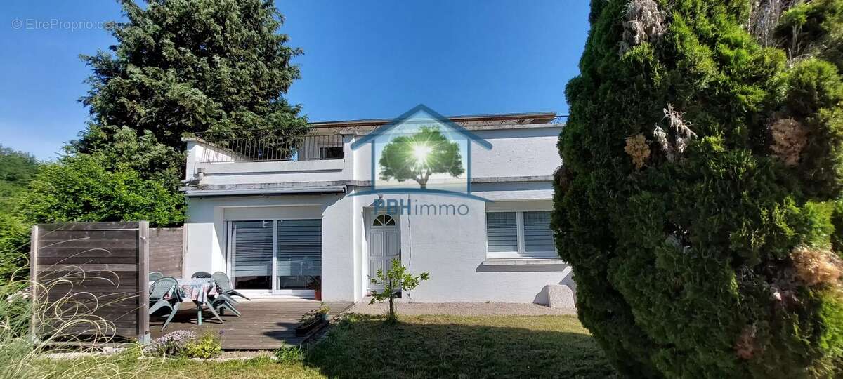 Appartement à NOMEXY