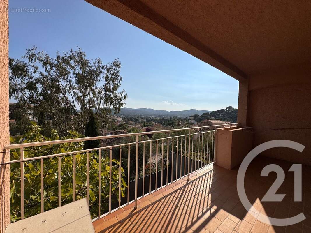 Maison à BORMES-LES-MIMOSAS