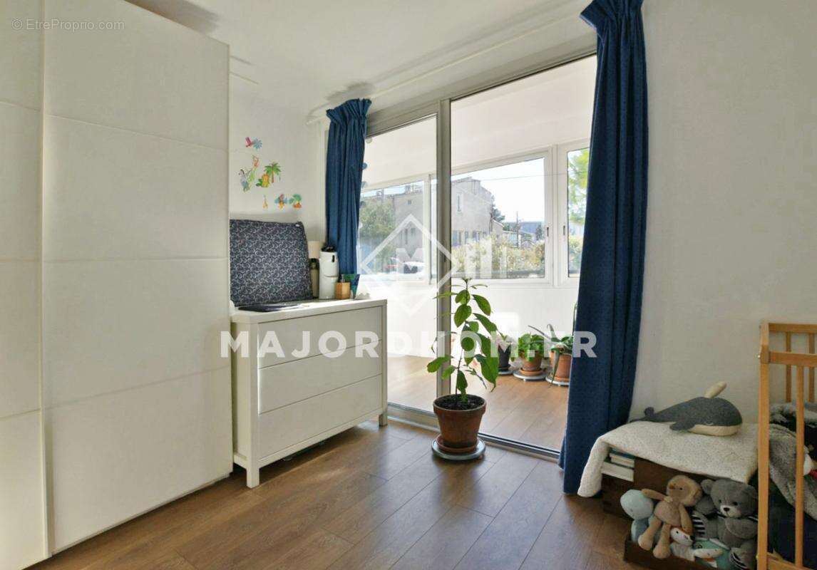 Appartement à MARSEILLE-7E