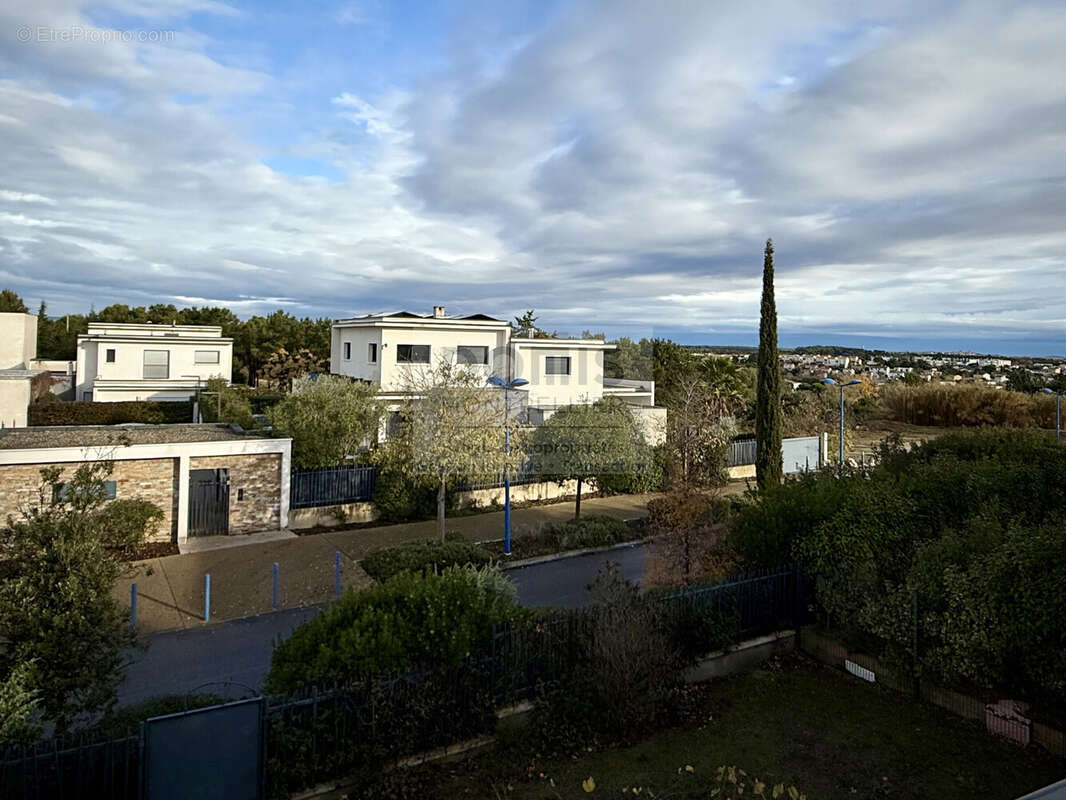 Appartement à LE CRES