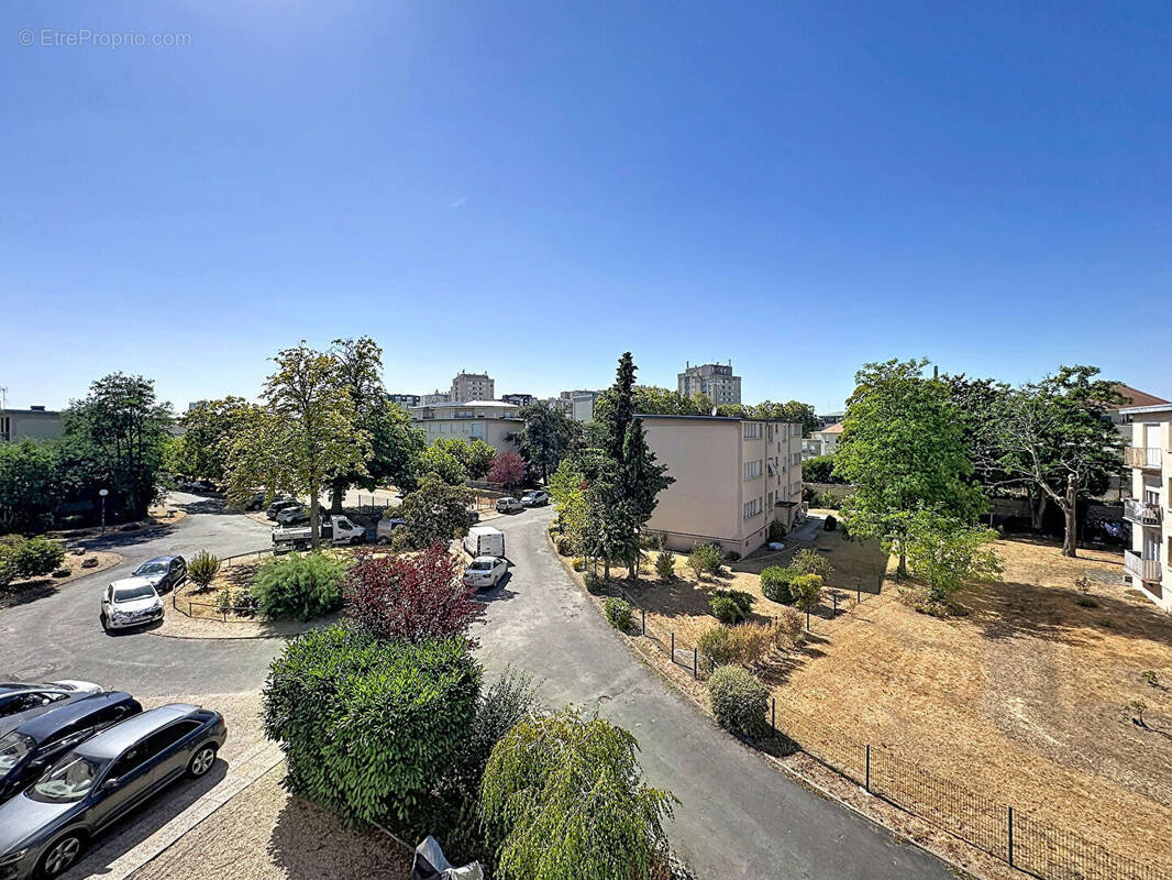 Appartement à DAMMARIE-LES-LYS