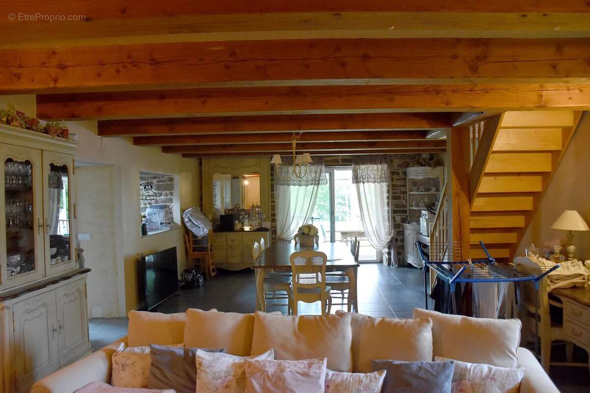 Maison à MELLAC
