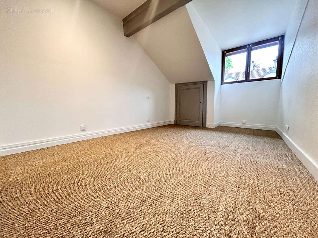 Appartement à AIX-LES-BAINS