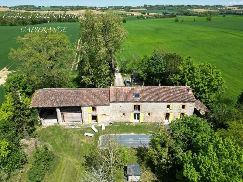 Maison à SAINT-JULIA